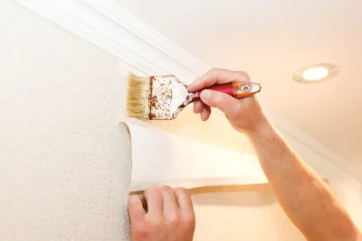 Pose de papier peint à Sainte-Croix — revêtements muraux et toiles de verre